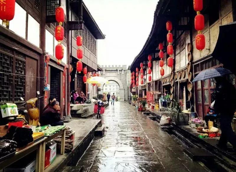 绝美44岁!汤唯身材丰腴性感如少女,尽显妩媚魅力,让人痴迷!